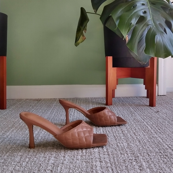 Women's Azalea Wang worcester nude mules - Picture 2 of 12